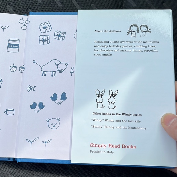 Childrens book- like new! - Picture 3 of 5